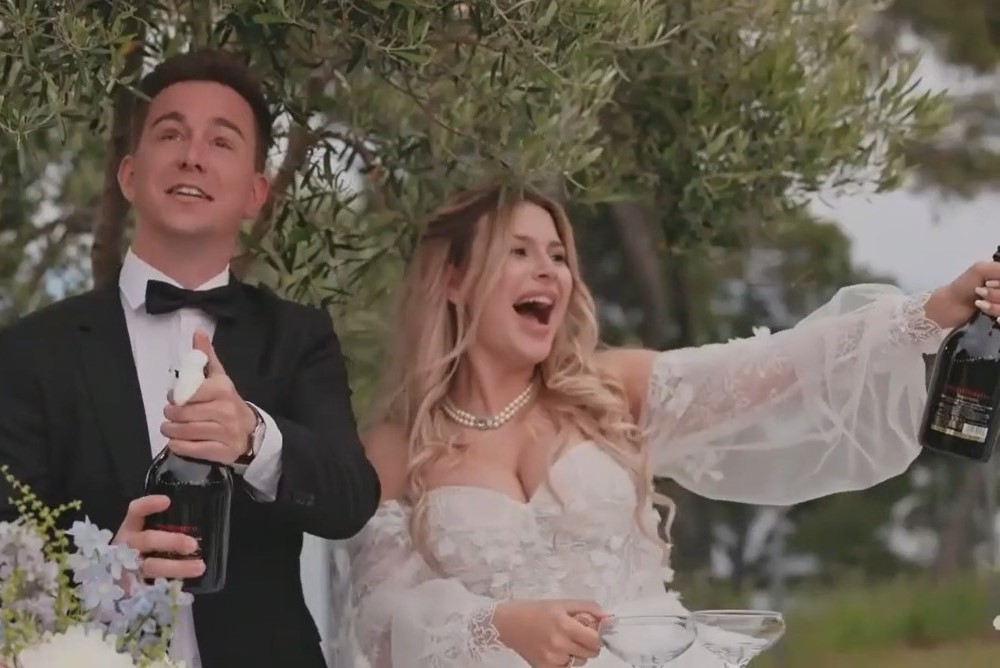Dj George Nikas Avant Garde Package Wedding dj Pro Services, low fog machine,wedding Photography & Drone Video,Premium Wedding Dj Services,Event Planning,Venues Greece,Live bands,Sax,Violin